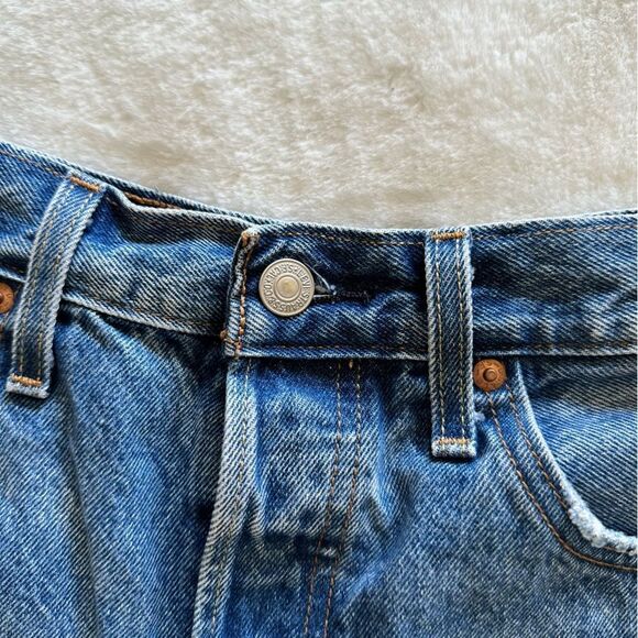 Levi’s 501 Shorts Distressed Size 29 - Picture 3 of 12